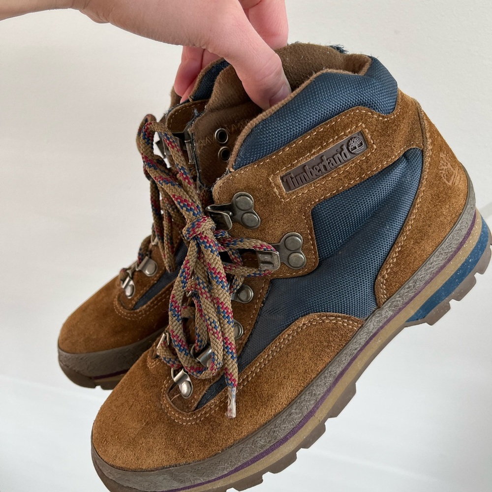 Vintage youth/big kids size 7M timberland boots. - Picture 3 of 7